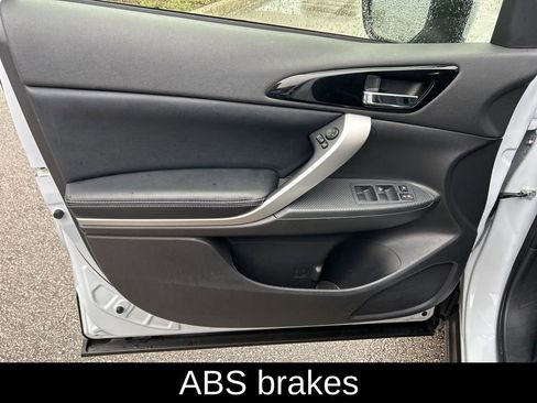 Used 2024 Mitsubishi Eclipse Cross SE image 11