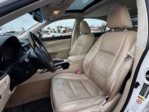 Used 2014 Lexus ES 350 w/ Luxury Package image 10