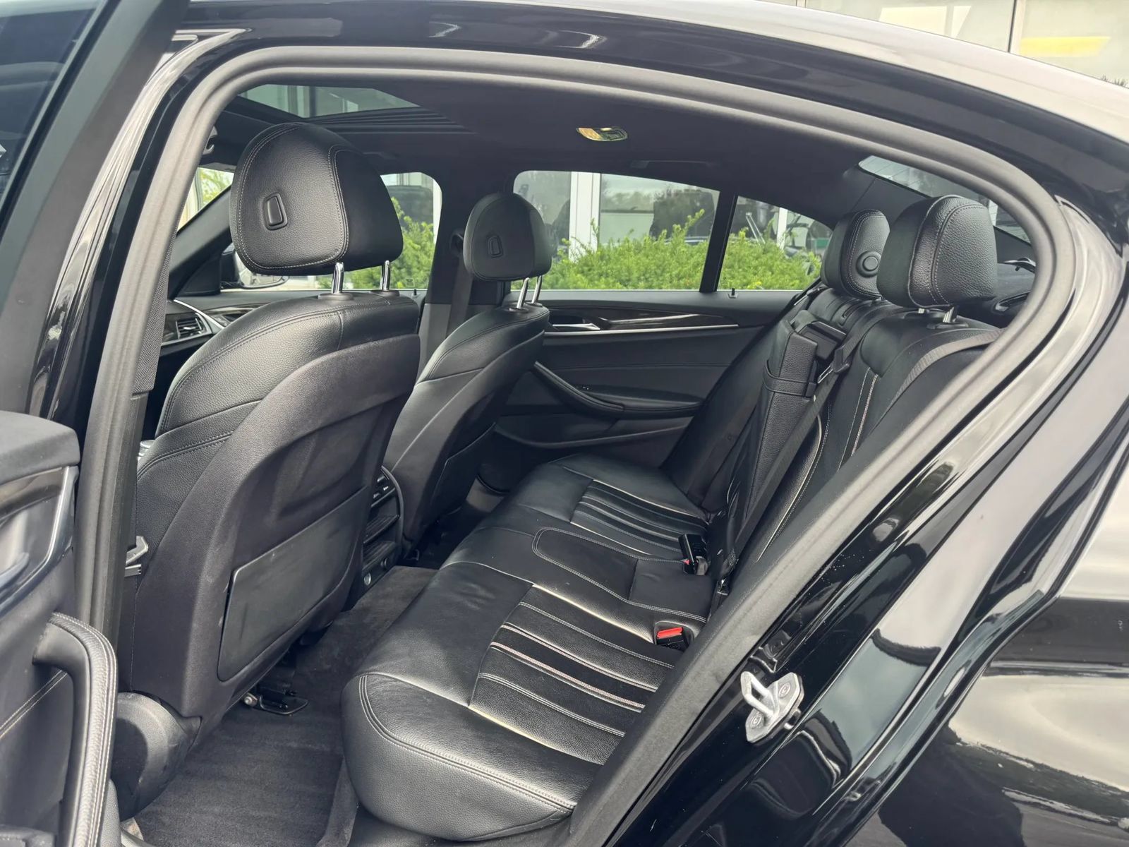 Used 2017 BMW 540i RWD image 13