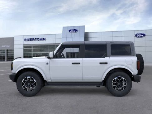 New 2026 Ford Bronco Outer Banks AWD/4WD image 3