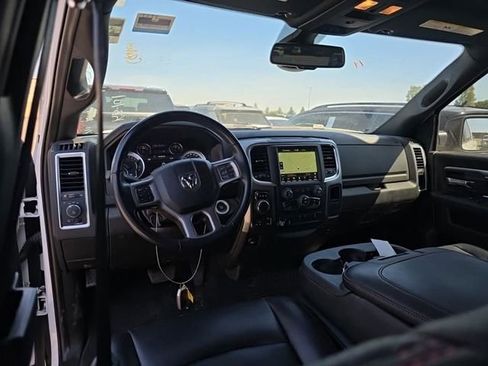 Used 2022 RAM 1500 Classic Warlock AWD/4WD image 9