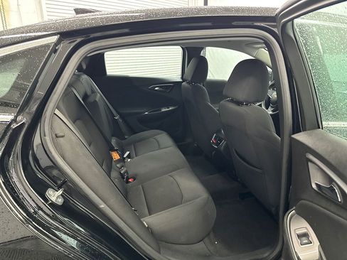 Used 2025 Chevrolet Malibu LT FWD image 16