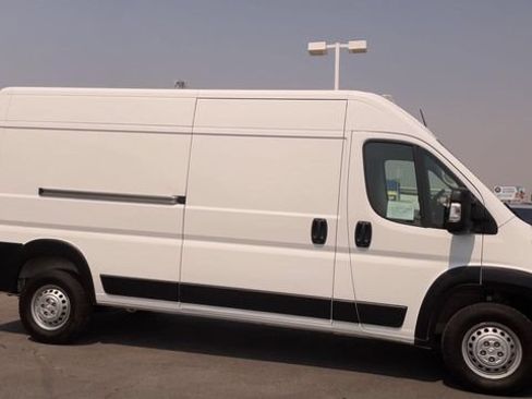 Used 2025 RAM ProMaster 3500 w/ Convenience Group FWD image 3
