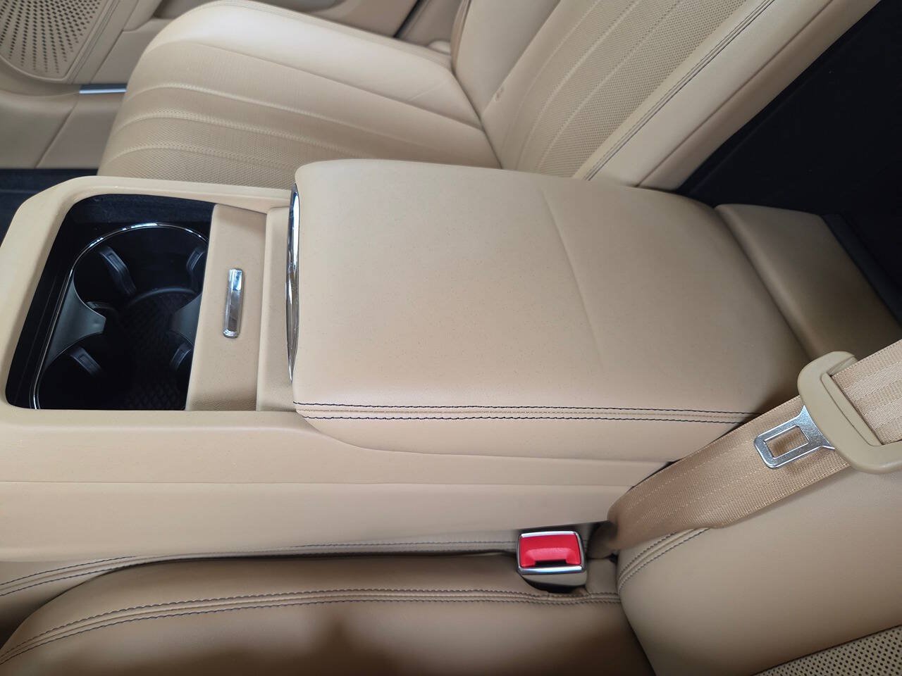 Used 2021 Bentley Flying Spur V8 AWD/4WD image 33