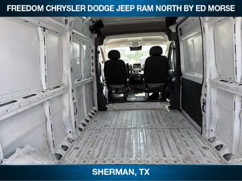 Used 2025 RAM ProMaster 2500 w/ Convenience Group FWD image 6