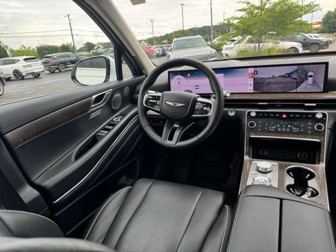 Certified 2025 Genesis GV80 2.5T Prestige AWD/4WD image 41