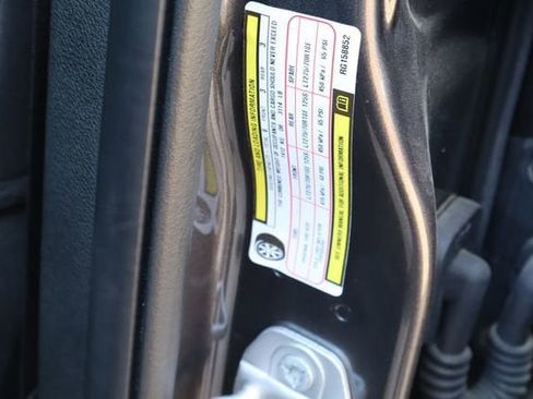 Used 2024 RAM 2500 Tradesman w/ Chrome Appearance Group AWD/4WD image 29