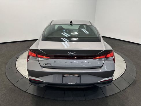 Certified 2023 Hyundai Elantra SEL w/ Convenience Package FWD image 6