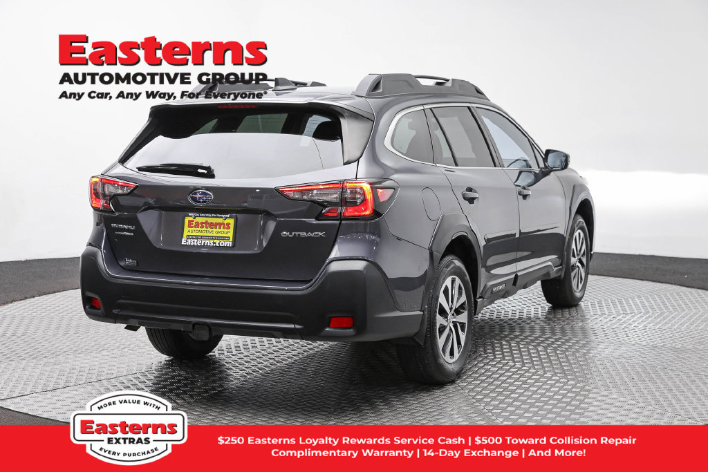 Used 2024 Subaru Outback Premium AWD/4WD image 6