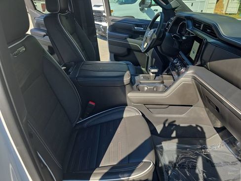Used 2025 GMC Sierra 1500 AT4X AWD/4WD image 11