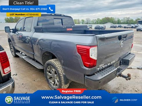 Used 2018 Nissan Titan SV w/ SV Convenience Package AWD/4WD image 3