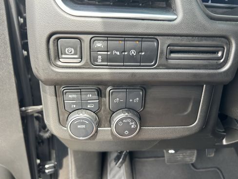 Certified 2024 Chevrolet Tahoe LT AWD/4WD image 32