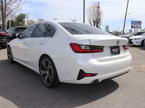 Used 2021 BMW 330i 330i Sedan 4D w/ Premium Package image 18