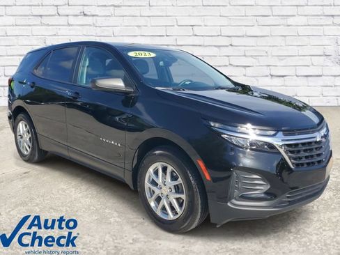 Used 2023 Chevrolet Equinox LS w/ LS Convenience Package FWD image 5