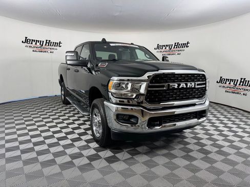 Used 2024 RAM 2500 Big Horn w/ Bed Utility Group image 6