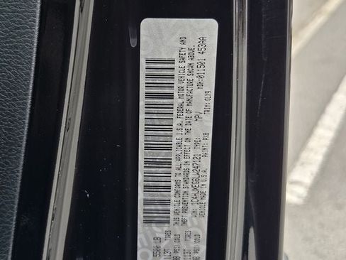Used 2020 Jeep Wrangler Unlimited Sahara AWD/4WD image 40