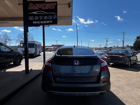 Used 2014 Honda Crosstour EX image 6