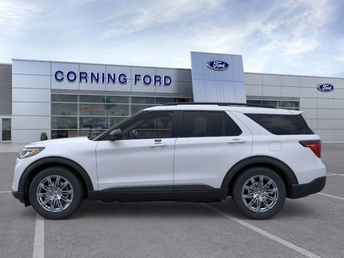 New 2026 Ford Explorer Active image 3