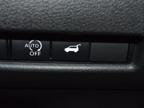 New 2026 Nissan Rogue Platinum AWD/4WD image 17