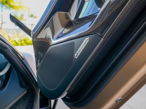 Used 2020 Lamborghini Aventador SVJ image 80