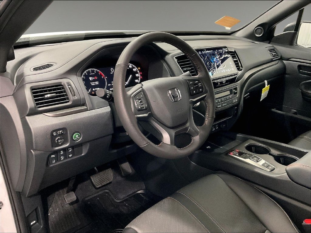 Used 2025 Honda Ridgeline TrailSport+ image 8