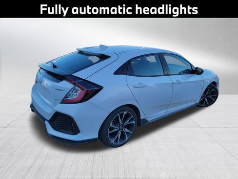 Used 2018 Honda Civic Sport image 5