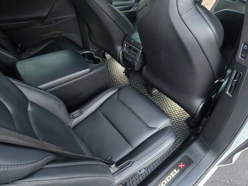 Used 2018 Tesla Model X P100D image 29
