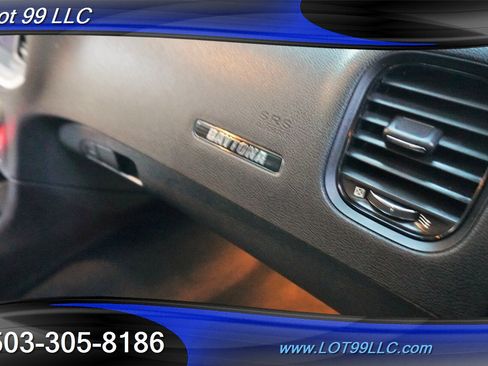 Used 2017 Dodge Charger R/T image 36