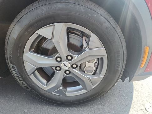 Used 2022 Ford Mustang Mach-E Select image 9