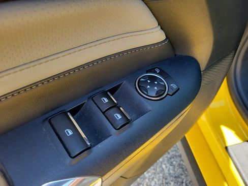 Used 2024 Ford Mustang Premium image 18