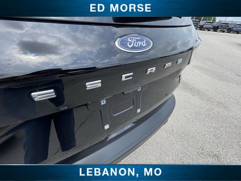 Certified 2022 Ford Escape SE w/ SE Sport Appearance Package AWD/4WD image 29