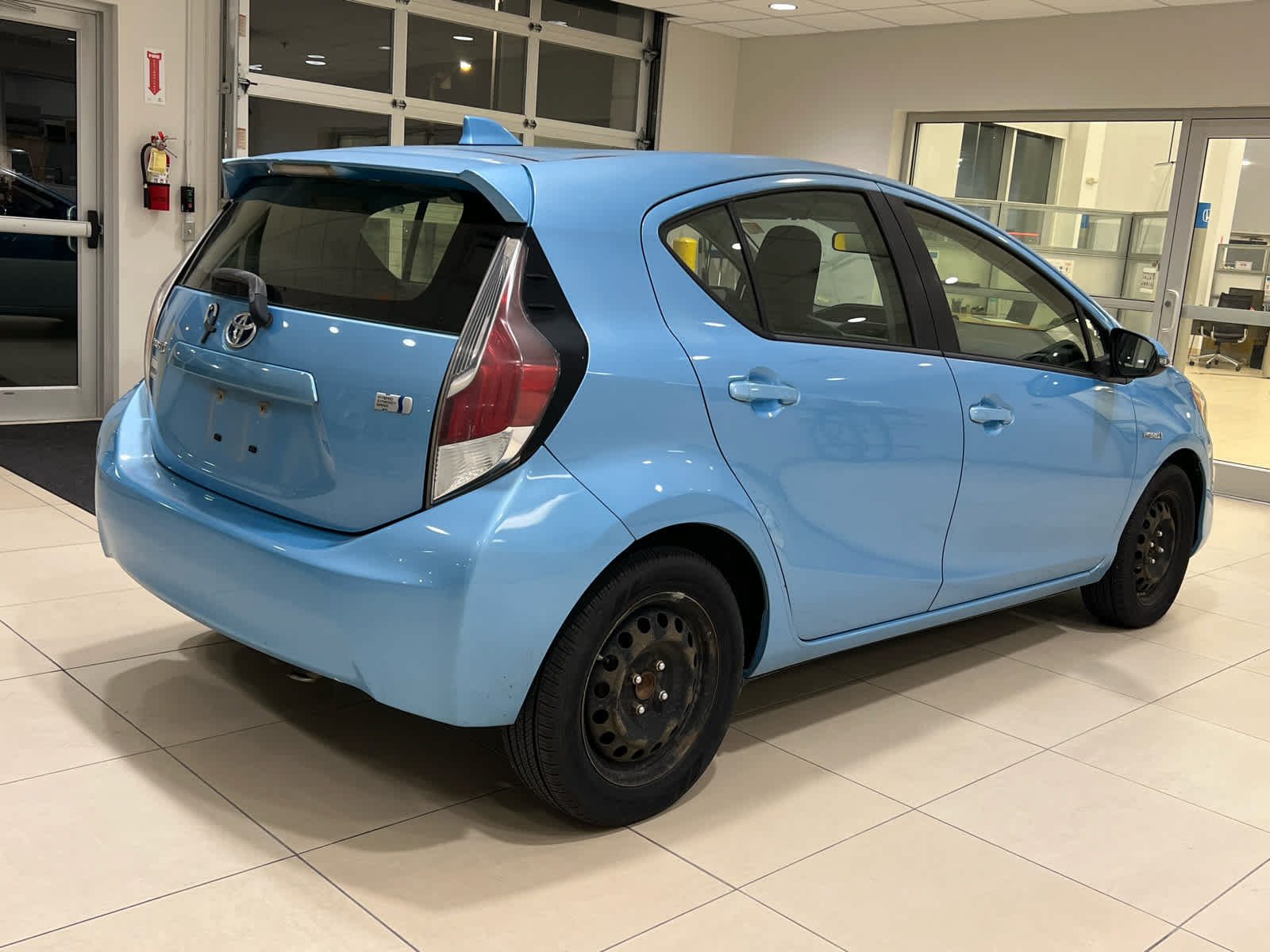 Used 2015 Toyota Prius C One FWD image 6