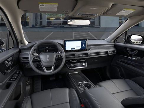 New 2024 Lincoln Corsair Grand Touring image 9