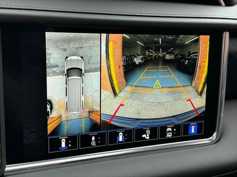 Certified 2024 GMC Yukon XL Denali image 25