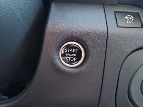 Certified 2025 Nissan Frontier SV w/ SV Convenience Package image 25