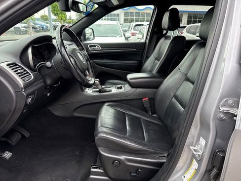 Used 2019 Jeep Grand Cherokee Limited AWD/4WD image 14