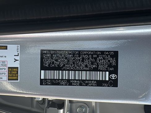 Used 2025 Toyota Prius Plug-In Hybrid w/ Limited Premium Package FWD image 25