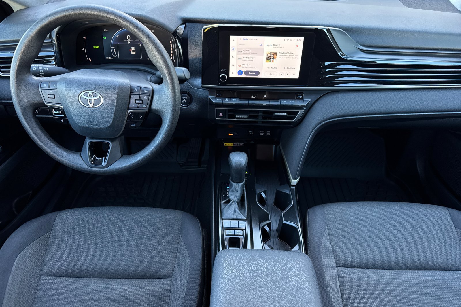Used 2025 Toyota Camry LE FWD image 15