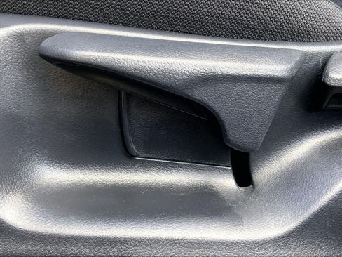 Used 2025 Toyota Corolla LE FWD image 34