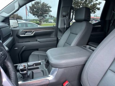 Used 2025 GMC Sierra 1500 SLT w/ SLT Premium Plus Package AWD/4WD image 10