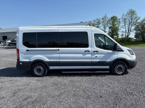 Used 2017 Ford Transit 350 XL image 9