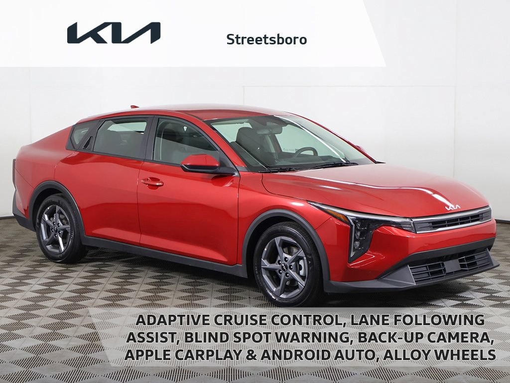 Used 2025 Kia K4 FWD image 1