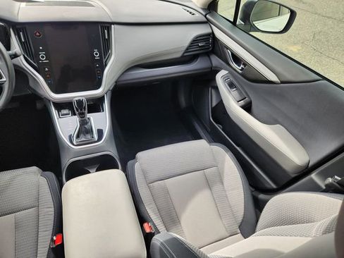 Used 2023 Subaru Outback Premium image 12