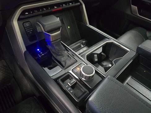 Used 2022 Toyota Tundra Limited image 15