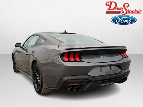 Used 2025 Ford Mustang GT image 9