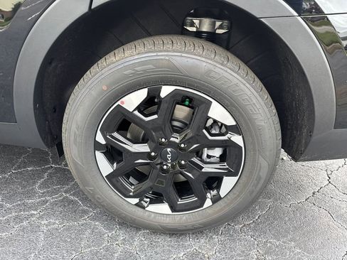 New 2026 Kia Sorento S FWD image 19