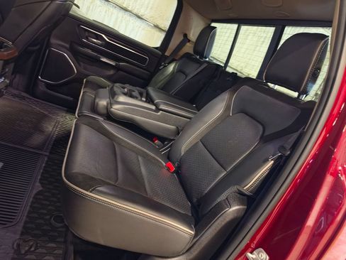 Used 2021 RAM 1500 Laramie AWD/4WD image 7
