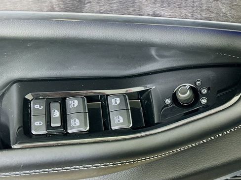 Used 2022 Jeep Grand Cherokee L Overland image 21