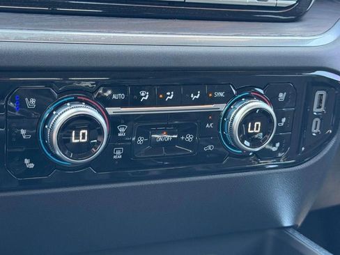 Used 2025 GMC Sierra 1500 SLT w/ SLT Premium Package image 23