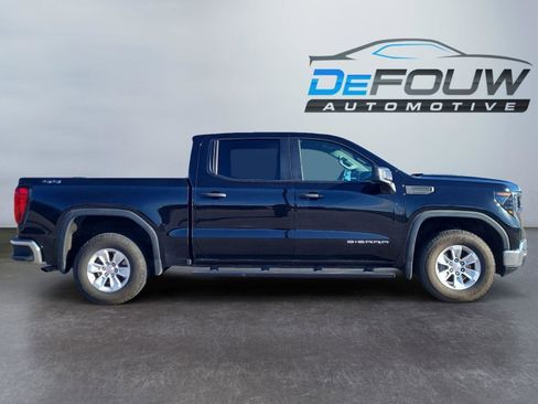 Used 2024 GMC Sierra 1500 Pro w/ Pro Value Package image 2